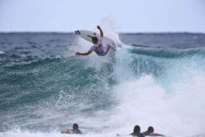 Take note kids, timing is everything. Parko looking lethal in trademark style. Photo by Simon Williams